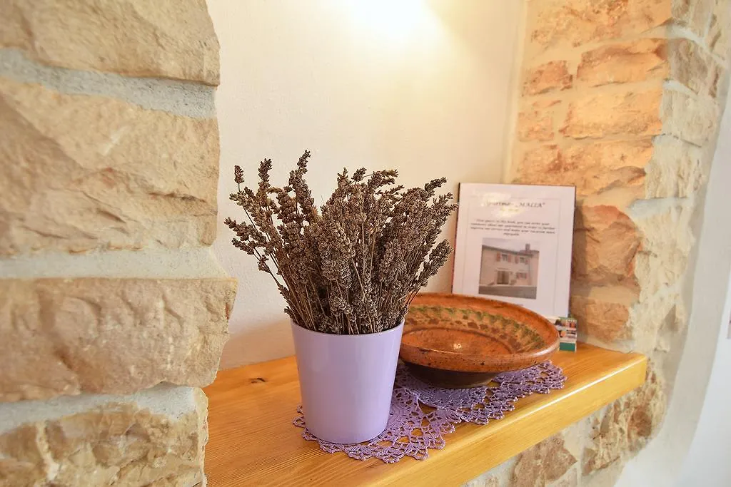 Apartment Malia Kaštelir